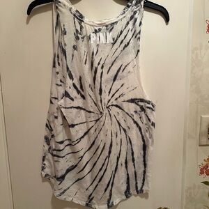 Grey and white tie dye top.
